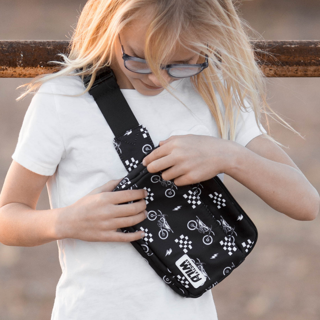 Valextra★VIPセール★CROSSBODY TWIST BAG★即発送♪ Valextra☆VIPセール☆CROSSBODY TWIST BAG☆即発送♪ (Valextra